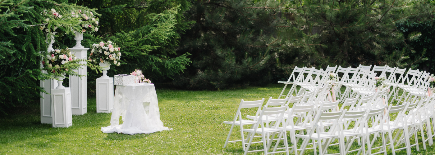 The smart way to organise a multi-day wedding weekend