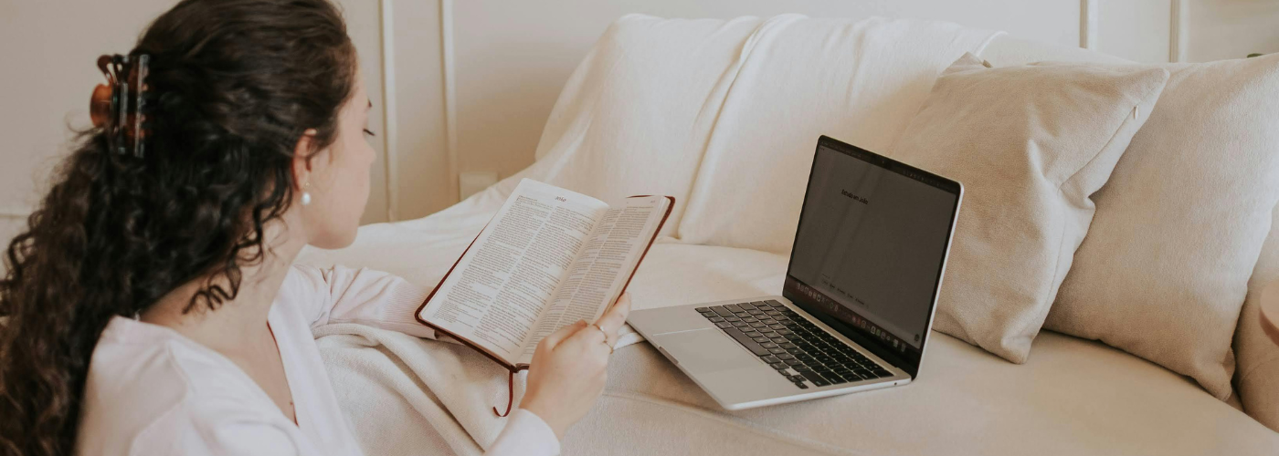 Why secure online bookings are replacing Instagram DMs for UK wedding vendors