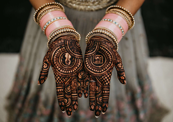 Intricate henna design 1